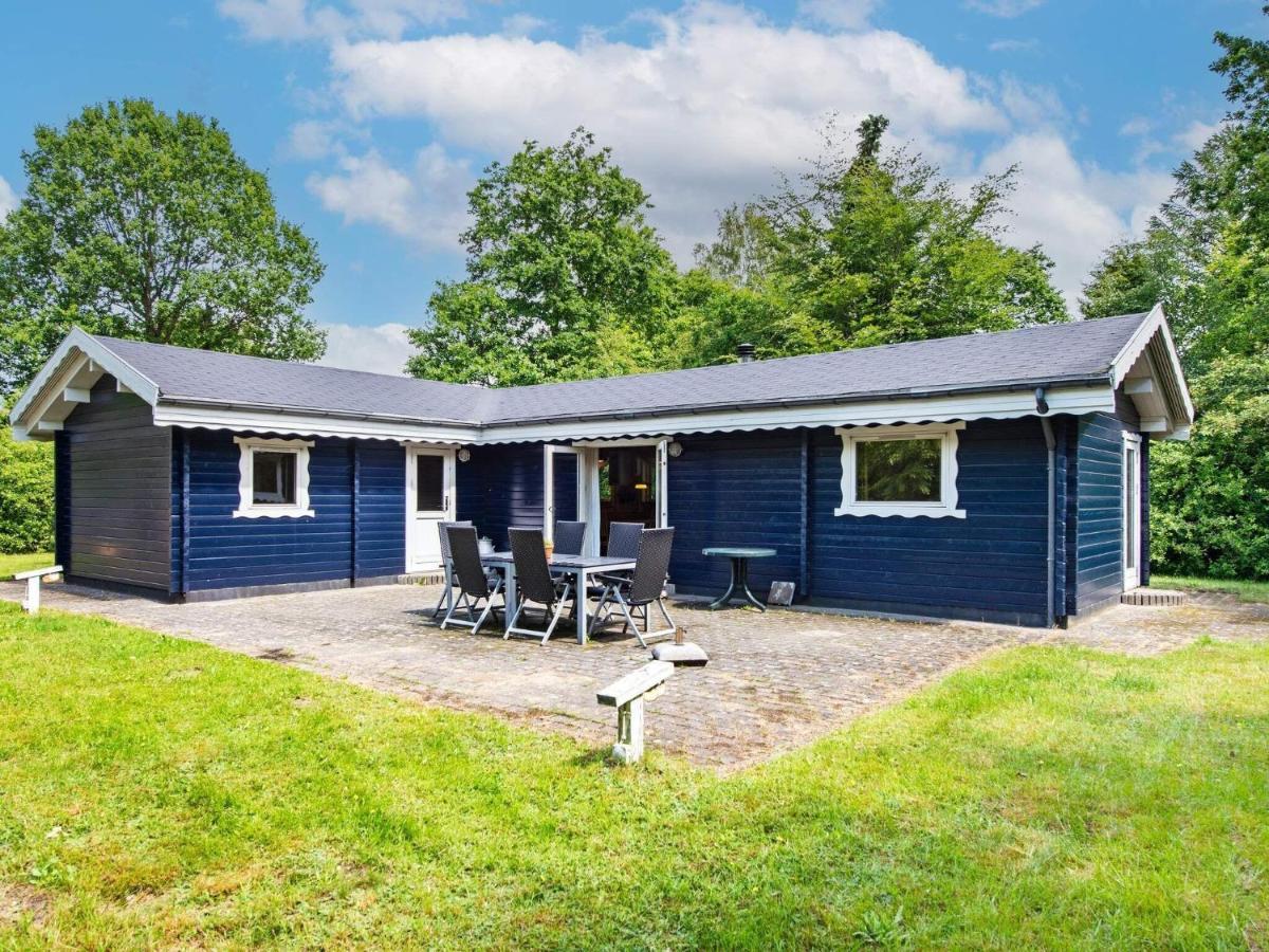 6 Person Holiday Home In Silkeborg Exterior photo